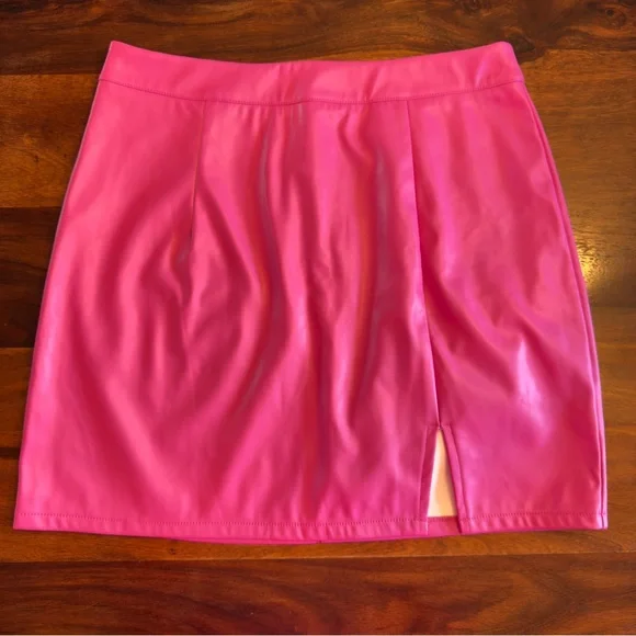 Entro boutique hot pink pleather mini skirt size L - Picture 2 of 8